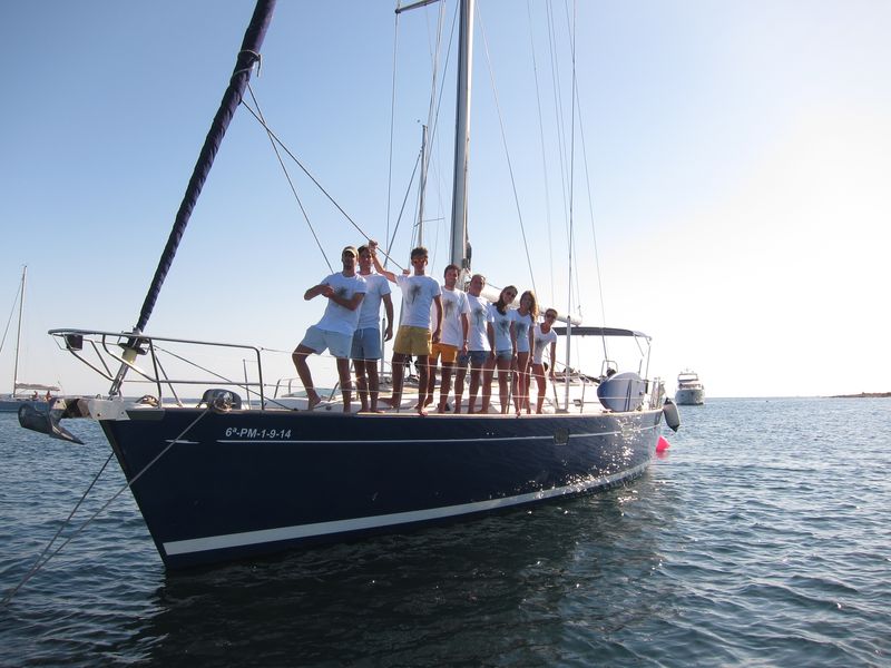 Familia Losada alquiler barco con patrón Ibiza