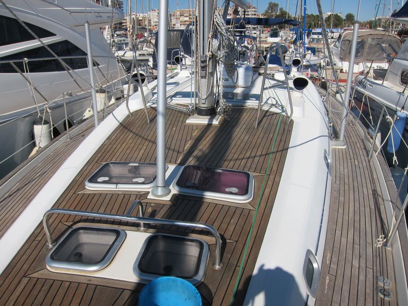 Alquiler velero con patrón Ibiza